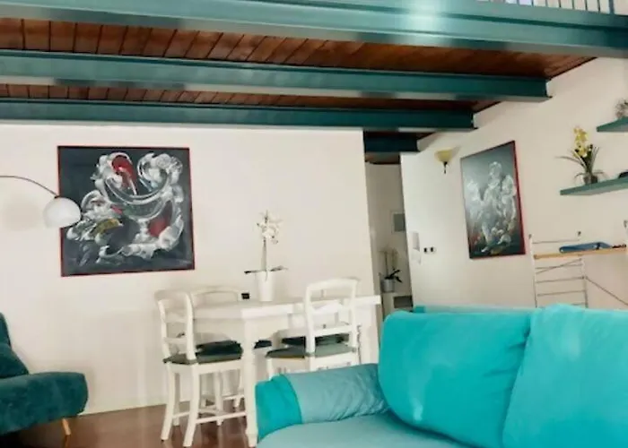 Maison Contrari * Ferrara