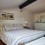Maison Contrari Lägenhet *