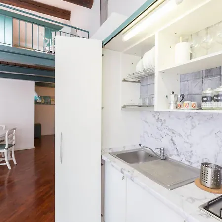 Апартаменты Maison Contrari *